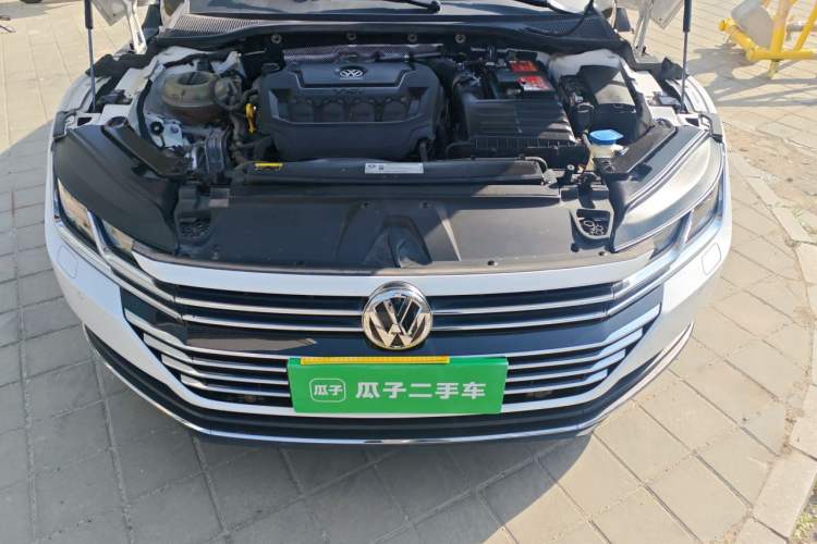 Used Volkswagen FAW-Volkswagen CC 2020 330TSI Glamour Edition China VI Standard Engine Bay