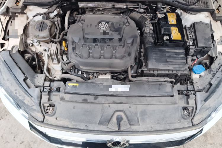 Used Volkswagen FAW-Volkswagen CC 2020 330TSI Glamour Edition China VI Standard Engine Bay