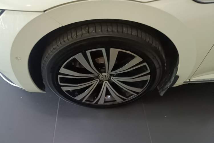Used Volkswagen FAW-Volkswagen CC 2020 330TSI Glamour Edition China VI Standard Exterior 4