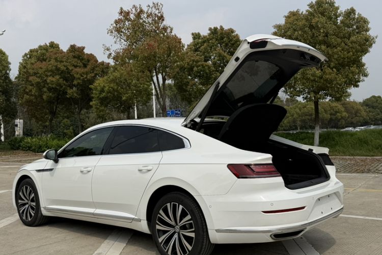 Used Volkswagen FAW-Volkswagen CC 2020 330TSI Glamour Edition China VI Standard Exterior 9