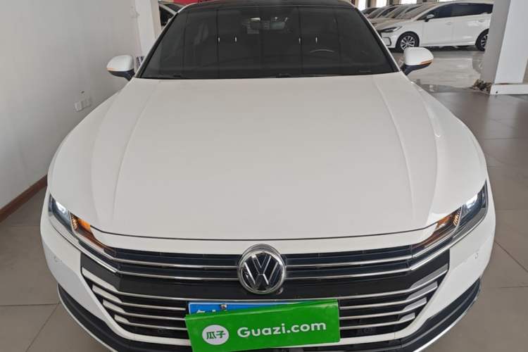 Used Volkswagen FAW-Volkswagen CC 2020 330TSI Huayan Edition China VI Standard Front