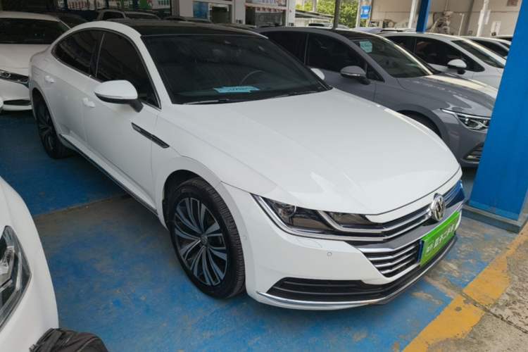 Used Volkswagen FAW-Volkswagen CC 2020 330TSI Glamour Edition China VI Standard Front Right 45 Deg