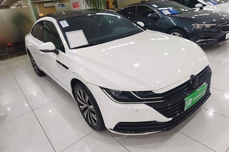 Used Volkswagen FAW-Volkswagen CC 2020 330TSI Glamour Edition China VI Standard Front Right 45 Deg