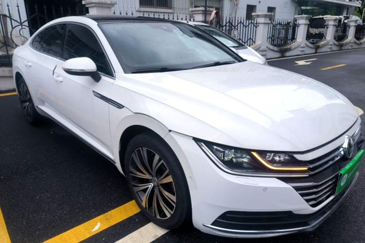 Used Volkswagen FAW-Volkswagen CC 2020 330TSI Glamour Edition China VI Standard Front Right 45 Deg