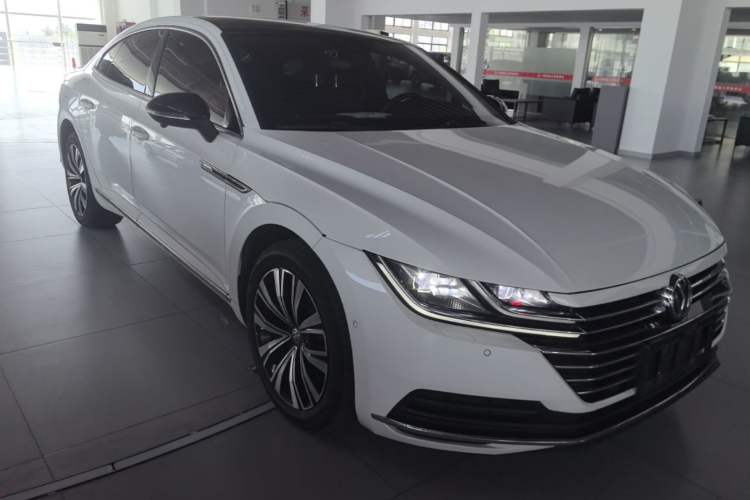 Used Volkswagen FAW-Volkswagen CC 2020 330TSI Glamour Edition China VI Standard Front Right 45 Deg