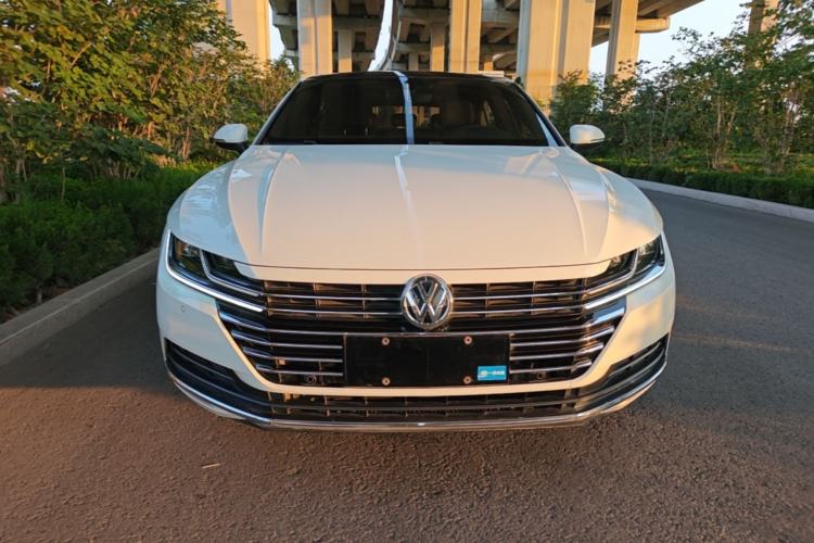 Used Volkswagen FAW-Volkswagen CC 2020 330TSI Huayan Edition China VI Standard Front