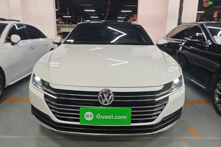 Used Volkswagen FAW-Volkswagen CC 2020 330TSI Huayan Edition China VI Standard Front
