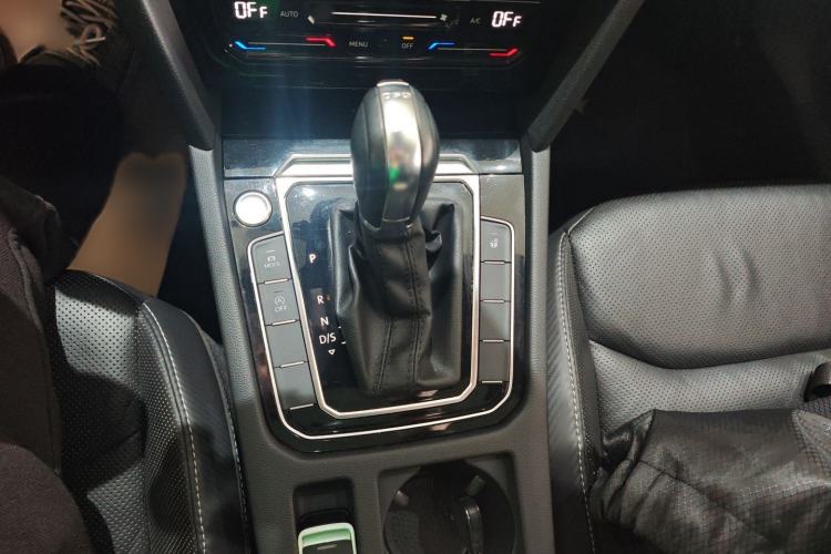 Used Volkswagen FAW-Volkswagen CC 2020 330TSI Glamour Edition China VI Standard Gear Lever