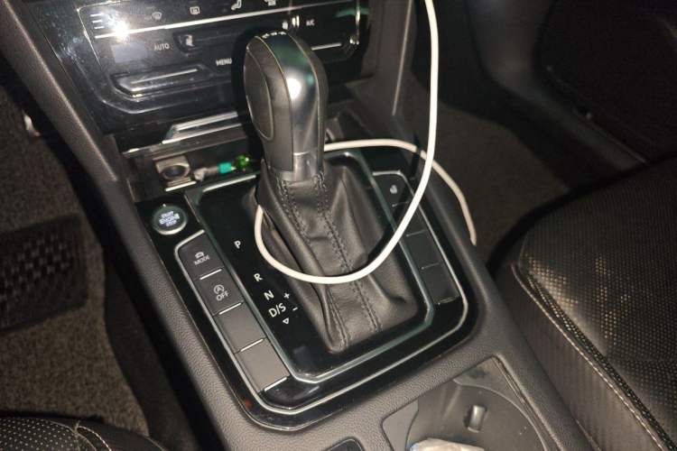 Used Volkswagen FAW-Volkswagen CC 2020 330TSI Glamour Edition China VI Standard Gear Lever