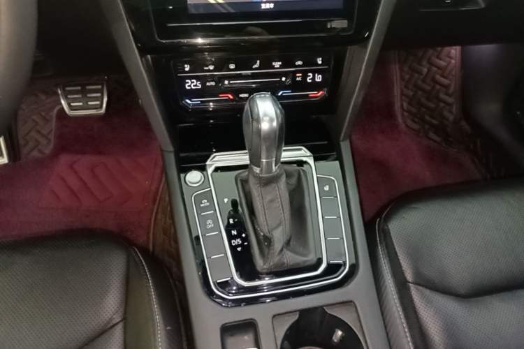 Used Volkswagen FAW-Volkswagen CC 2020 330TSI Glamour Edition China VI Standard Gear Lever