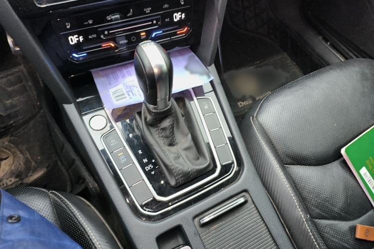 Used Volkswagen FAW-Volkswagen CC 2020 330TSI Glamour Edition China VI Standard Gear Lever