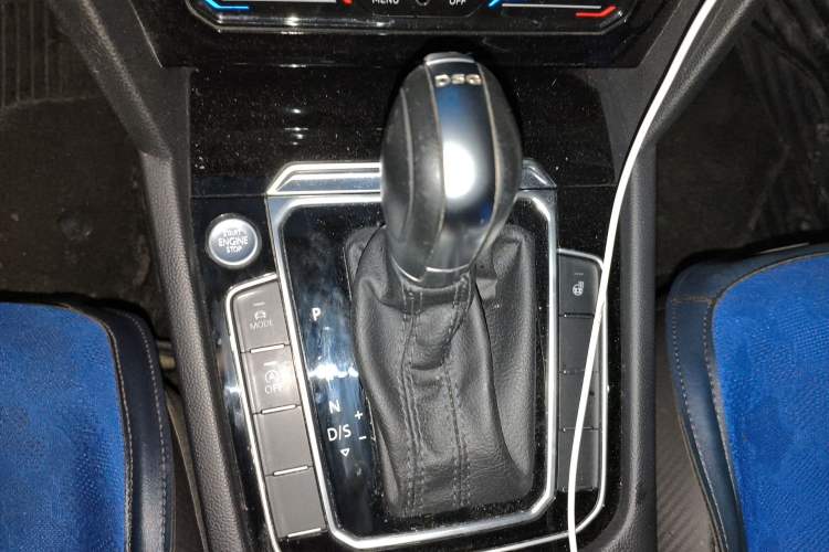 Used Volkswagen FAW-Volkswagen CC 2020 330TSI Glamour Edition China VI Standard Gear Lever