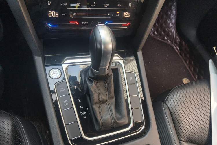 Used Volkswagen FAW-Volkswagen CC 2020 330TSI Glamour Edition China VI Standard Gear Lever