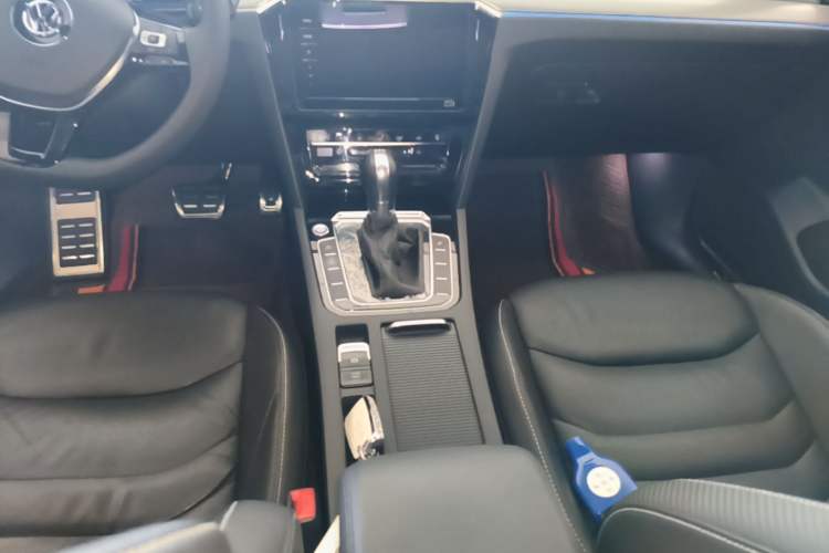 Used Volkswagen FAW-Volkswagen CC 2020 330TSI Glamour Edition China VI Standard Gear Lever