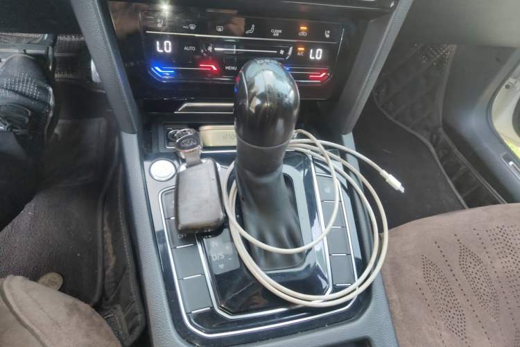 Used Volkswagen FAW-Volkswagen CC 2020 330TSI Glamour Edition China VI Standard Gear Lever
