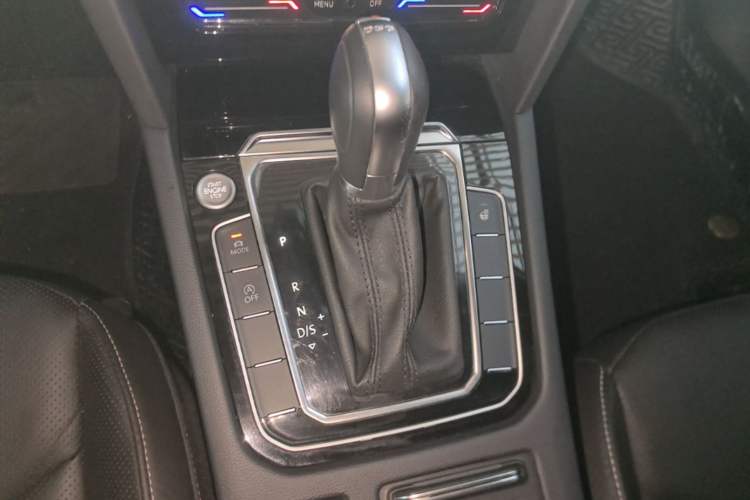 Used Volkswagen FAW-Volkswagen CC 2020 330TSI Glamour Edition China VI Standard Gear Lever