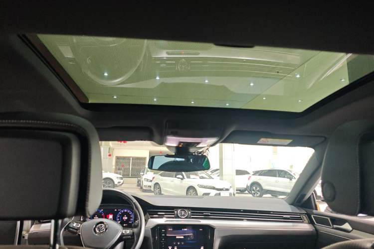 Used Volkswagen FAW-Volkswagen CC 2020 330TSI Glamour Edition China VI Standard Headliner