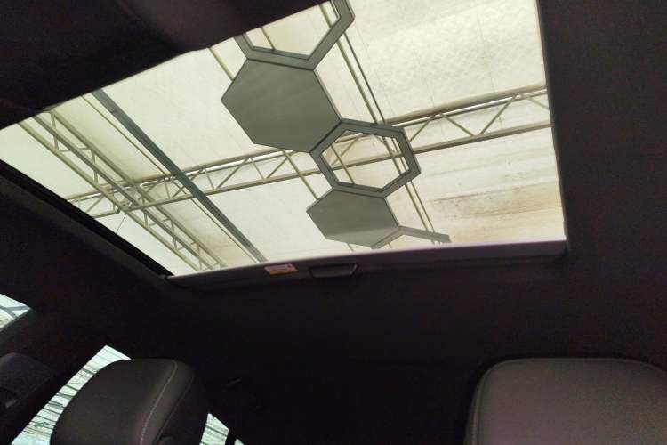 Used Volkswagen FAW-Volkswagen CC 2020 330TSI Huayan Edition China VI Standard Headliner