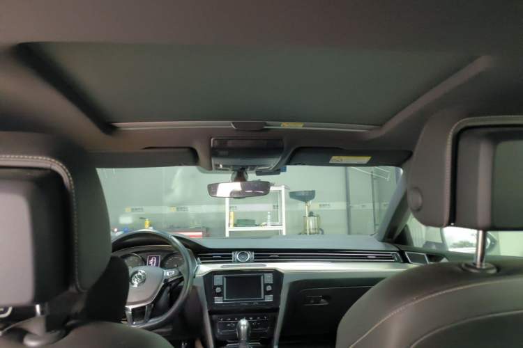 Used Volkswagen FAW-Volkswagen CC 2020 330TSI Huayan Edition China VI Standard Headliner