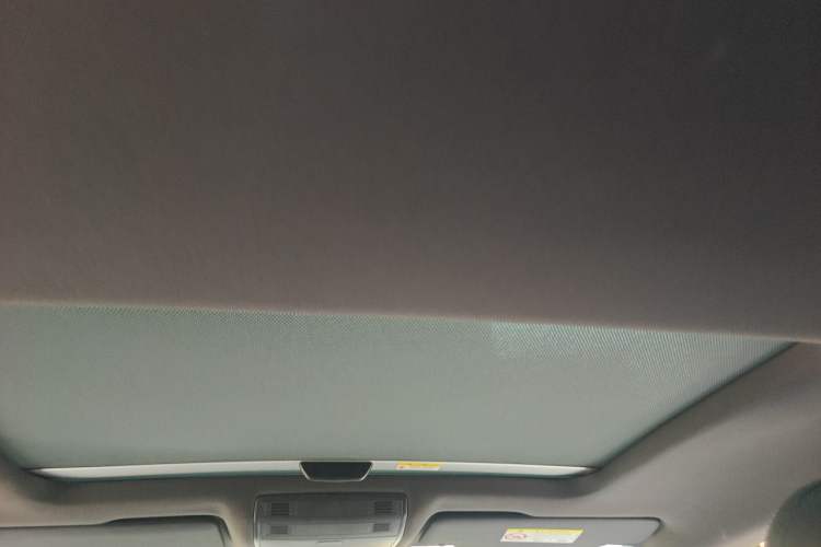 Used Volkswagen FAW-Volkswagen CC 2020 330TSI Huayan Edition China VI Standard Headliner