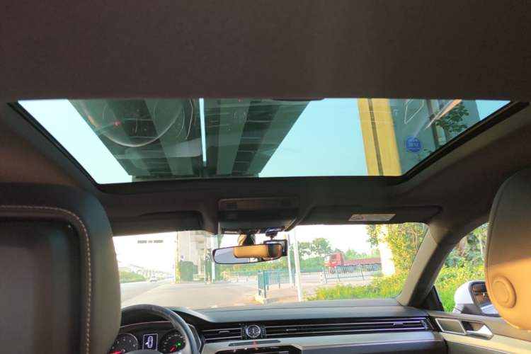 Used Volkswagen FAW-Volkswagen CC 2020 330TSI Huayan Edition China VI Standard Headliner