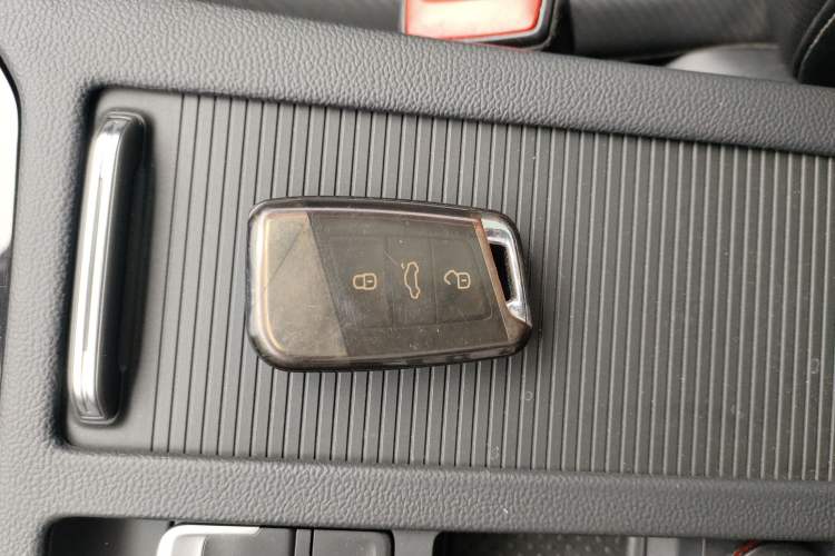 Used Volkswagen FAW-Volkswagen CC 2020 330TSI Glamour Edition China VI Standard Interior 1