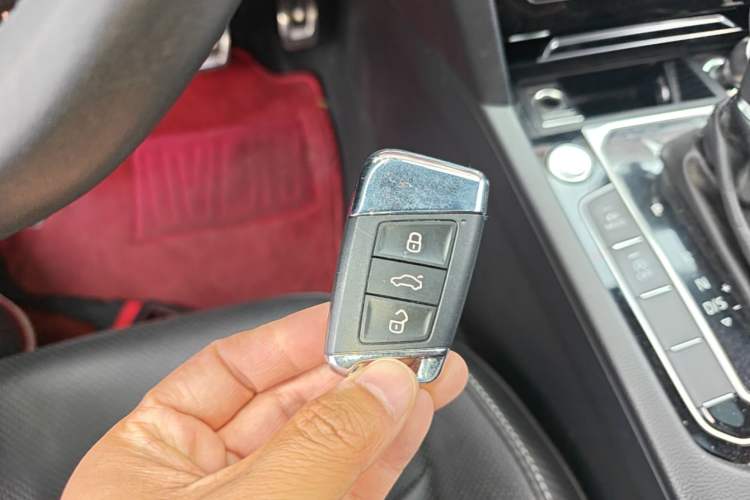 Used Volkswagen FAW-Volkswagen CC 2020 330TSI Glamour Edition China VI Standard Interior 1