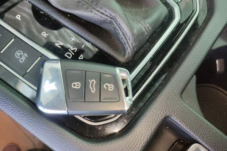Used Volkswagen FAW-Volkswagen CC 2020 330TSI Glamour Edition China VI Standard Interior 1