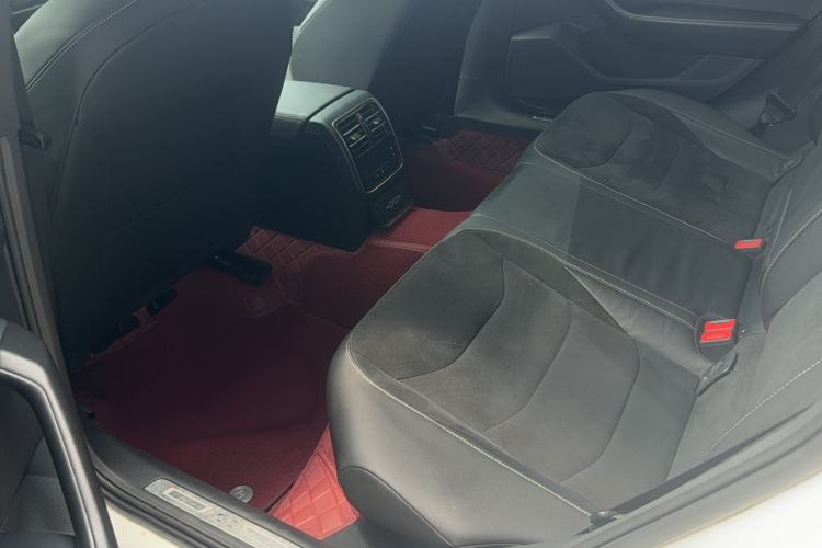 Used Volkswagen FAW-Volkswagen CC 2020 330TSI Huayan Edition China VI Standard Interior 2