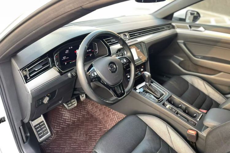 Used Volkswagen FAW-Volkswagen CC 2020 330TSI Glamour Edition China VI Standard Interior 2