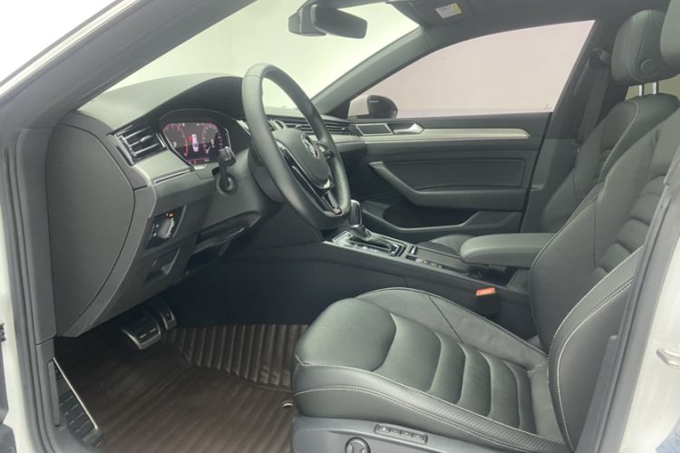 Used Volkswagen FAW-Volkswagen CC 2020 330TSI Glamour Edition China VI Standard Interior 2