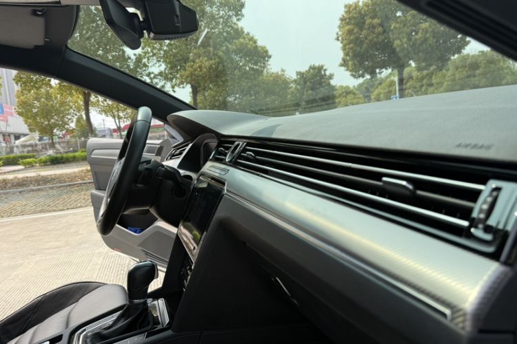 Used Volkswagen FAW-Volkswagen CC 2020 330TSI Glamour Edition China VI Standard Interior 2