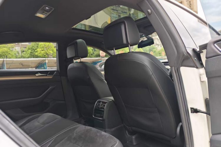 Used Volkswagen FAW-Volkswagen CC 2020 330TSI Huayan Edition China VI Standard Interior 3