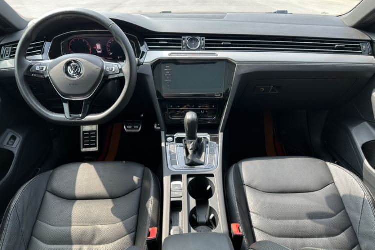 Used Volkswagen FAW-Volkswagen CC 2020 330TSI Glamour Edition China VI Standard Interior 3