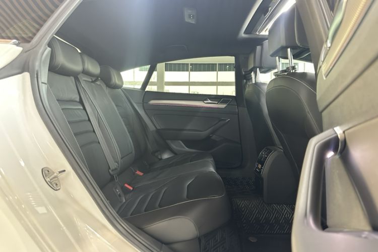 Used Volkswagen FAW-Volkswagen CC 2020 330TSI Glamour Edition China VI Standard Interior 6