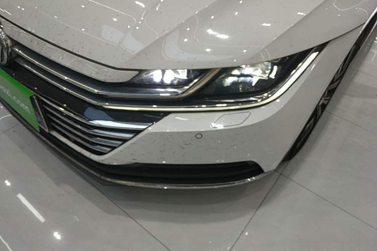 Used Volkswagen FAW-Volkswagen CC 2020 330TSI Glamour Edition China VI Standard Left Front Headlight