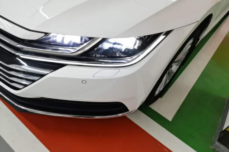 Used Volkswagen FAW-Volkswagen CC 2020 330TSI Glamour Edition China VI Standard Left Front Headlight