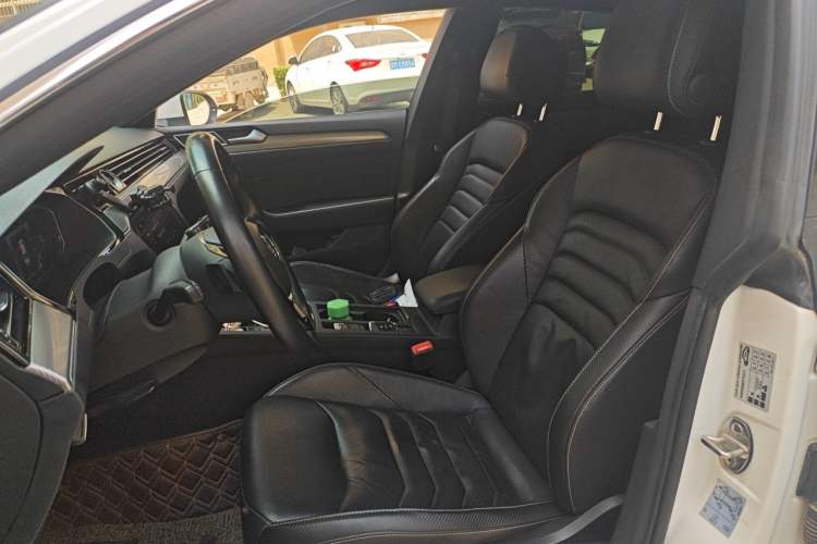 Used Volkswagen FAW-Volkswagen CC 2020 330TSI Glamour Edition China VI Standard Left Front Seat