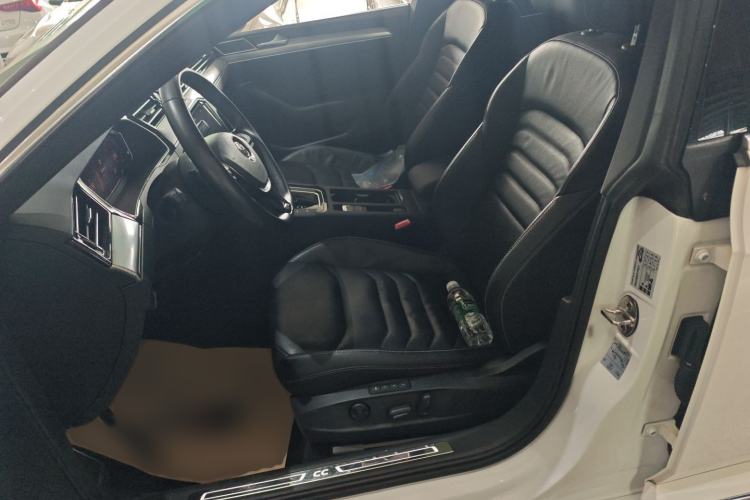 Used Volkswagen FAW-Volkswagen CC 2020 330TSI Glamour Edition China VI Standard Left Front Seat