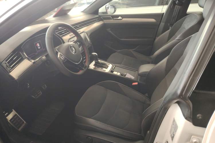 Used Volkswagen FAW-Volkswagen CC 2020 330TSI Huayan Edition China VI Standard Left Front Seat