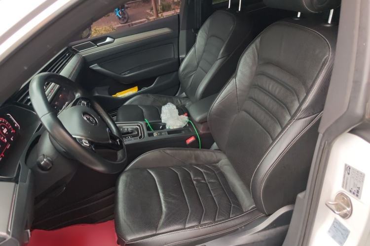 Used Volkswagen FAW-Volkswagen CC 2020 330TSI Glamour Edition China VI Standard Left Front Seat