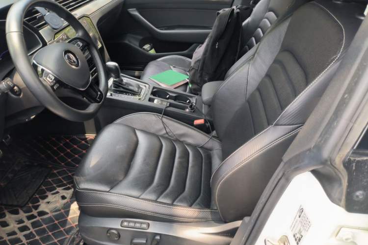 Used Volkswagen FAW-Volkswagen CC 2020 330TSI Glamour Edition China VI Standard Left Front Seat