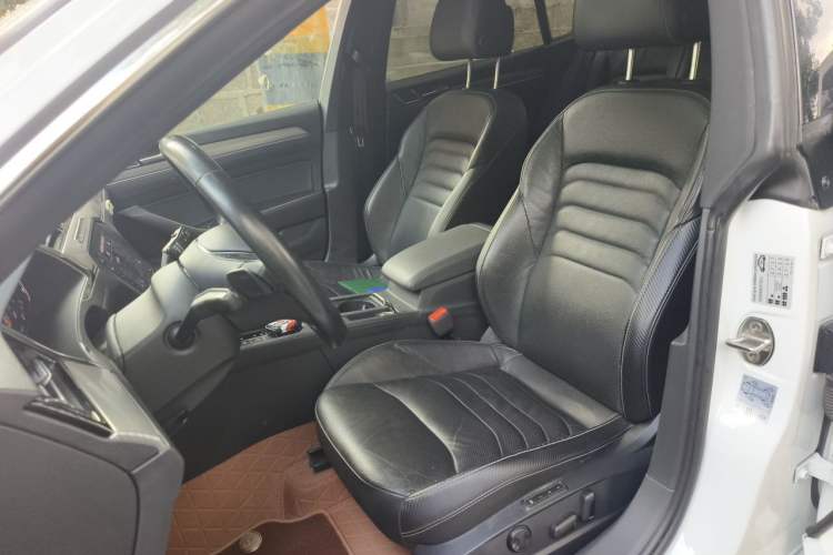 Used Volkswagen FAW-Volkswagen CC 2020 330TSI Glamour Edition China VI Standard Left Front Seat