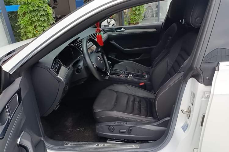 Used Volkswagen FAW-Volkswagen CC 2020 330TSI Glamour Edition China VI Standard Left Front Seat