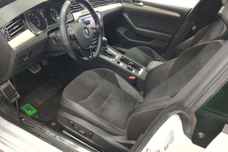 Used Volkswagen FAW-Volkswagen CC 2020 330TSI Huayan Edition China VI Standard Left Front Seat