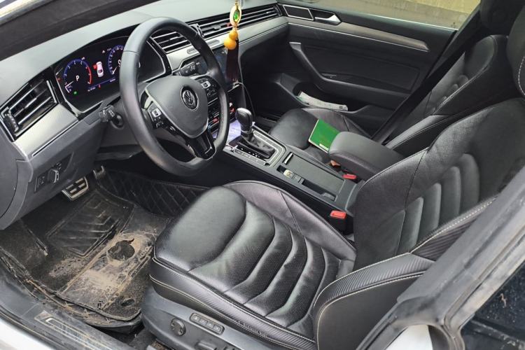 Used Volkswagen FAW-Volkswagen CC 2020 330TSI Glamour Edition China VI Standard Left Front Seat