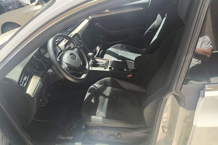 Used Volkswagen FAW-Volkswagen CC 2020 330TSI Huayan Edition China VI Standard Left Front Seat