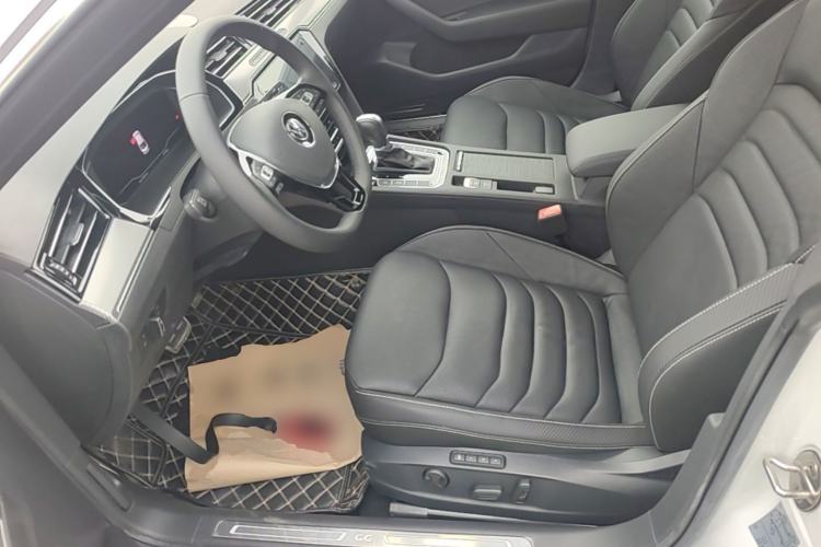 Used Volkswagen FAW-Volkswagen CC 2020 330TSI Glamour Edition China VI Standard Left Front Seat