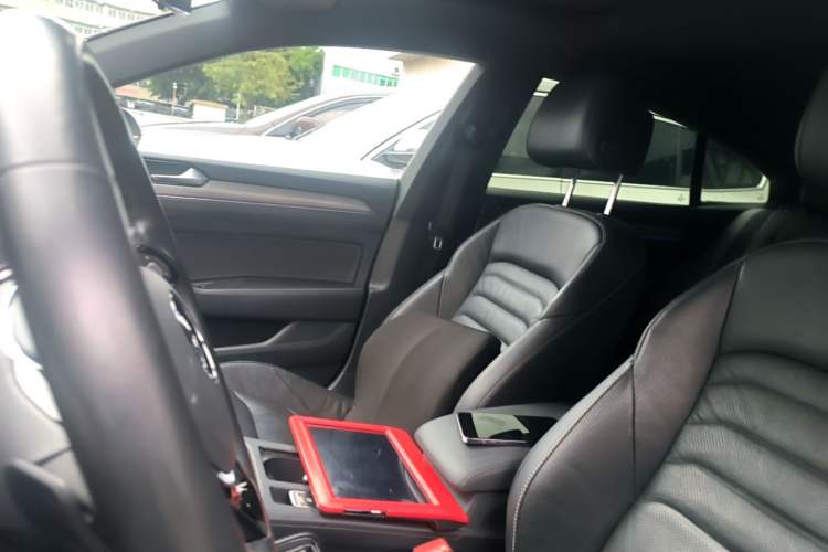 Used Volkswagen FAW-Volkswagen CC 2020 330TSI Glamour Edition China VI Standard Left Front Seat