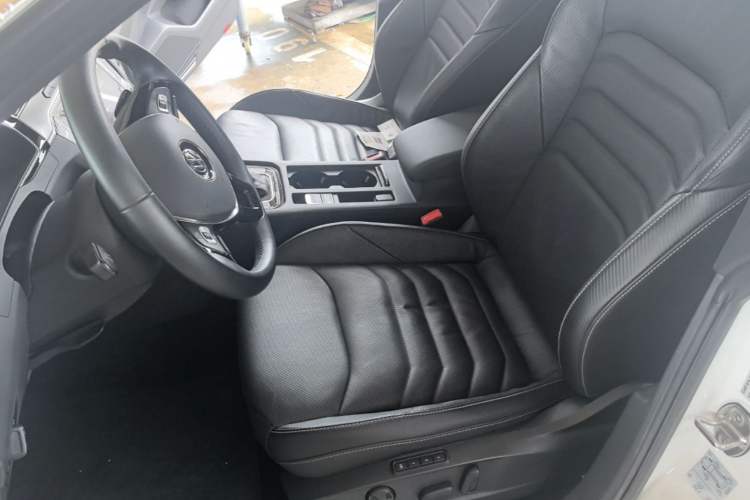 Used Volkswagen FAW-Volkswagen CC 2020 330TSI Glamour Edition China VI Standard Left Front Seat